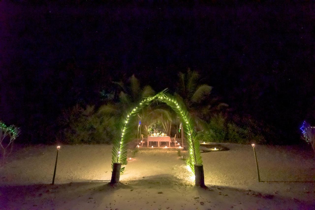 ホテル Dhiguveli Maldives ディグラ エクステリア 写真